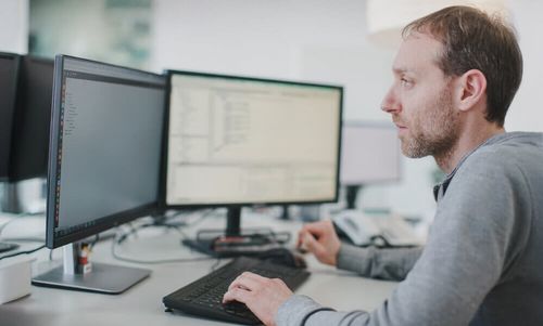 Das richtige CMS für Stiftungen: Warum TYPO3 überzeugt